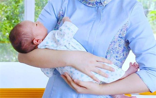 宝宝喉咙有痰，会自然痊愈吗？